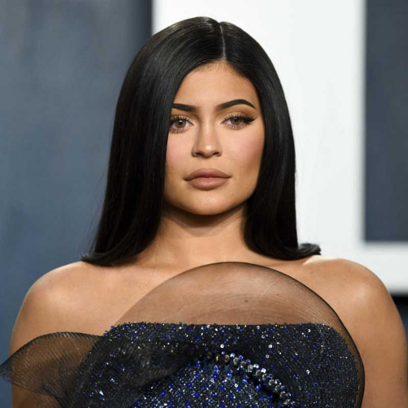 Kylie Jenner Age, Net Worth, Height, Facts