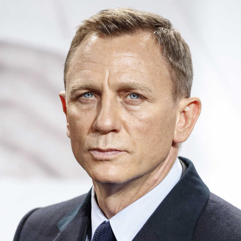 Who is Daniel Craig and Net Worth
