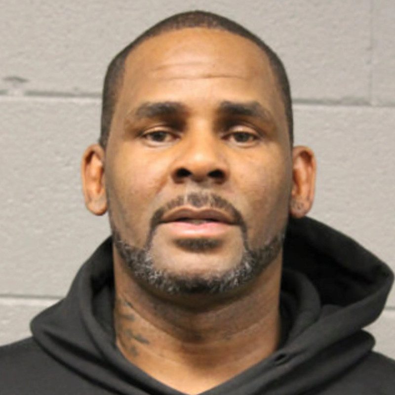 R. Kelly Age, Net Worth, Height, Facts