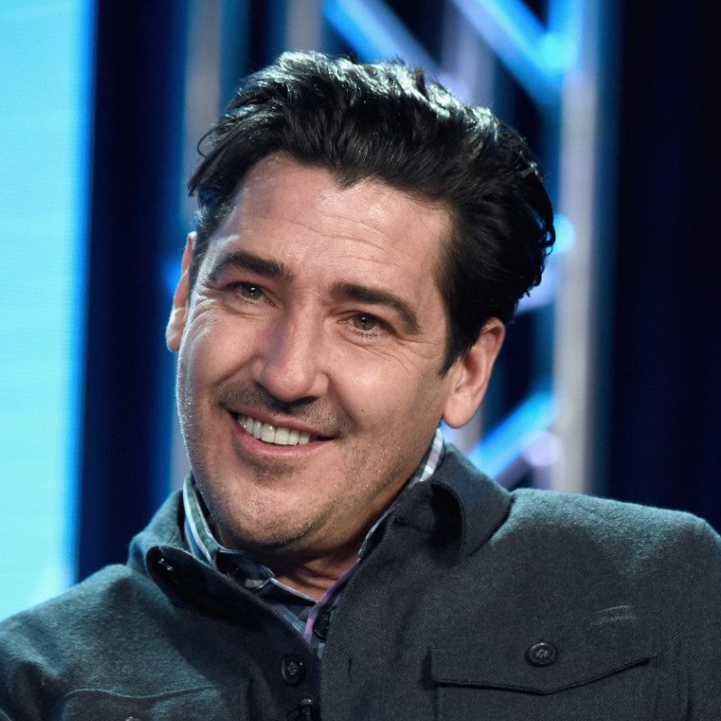Jonathan Knight Age, Net Worth, Height, Facts