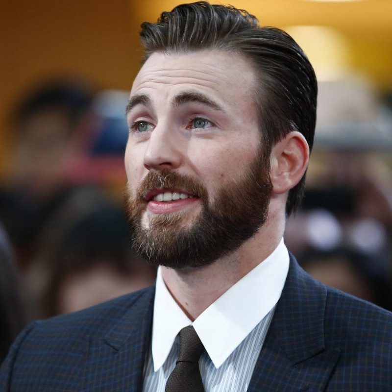 Chris Evans Age, Net Worth, Height, Facts