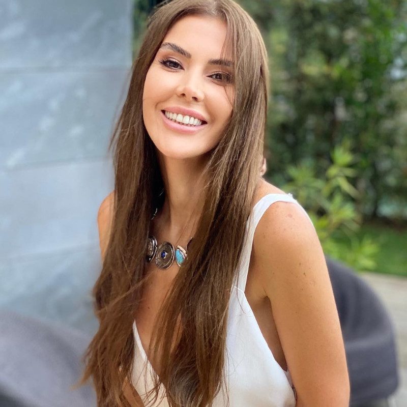 Hatice Şendil Age, Net Worth, Height, Facts