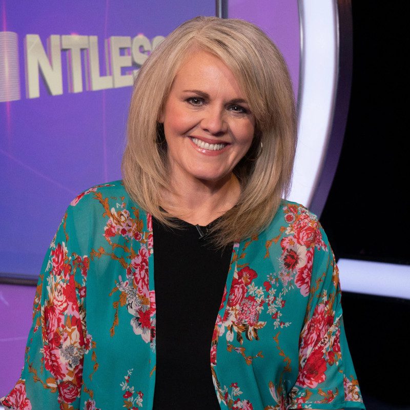 Sally Lindsay Age, Net Worth, Height, Facts