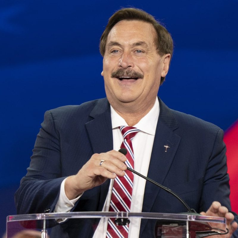 Mike Lindell Age, Net Worth, Height, Facts