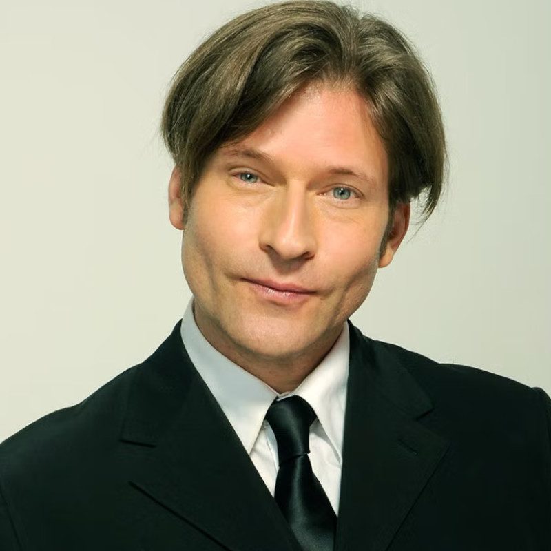 Crispin Glover Age, Net Worth, Height, Facts