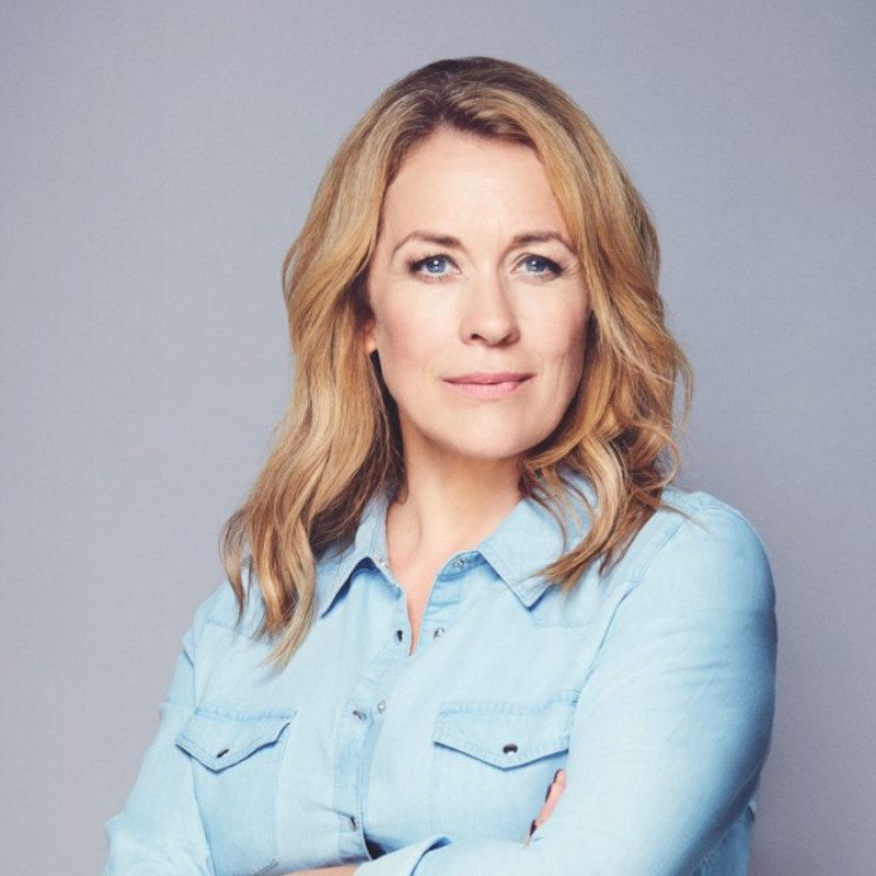 Sarah Beeny Age, Net Worth, Height, Facts
